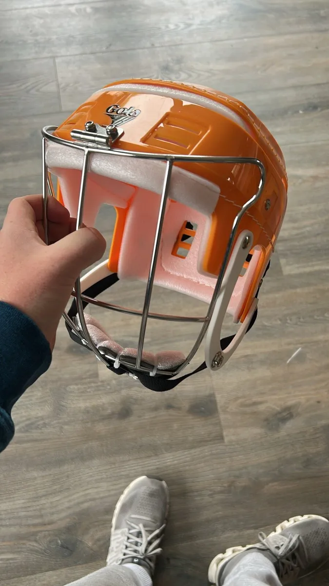 Hurling helmets - Image 1