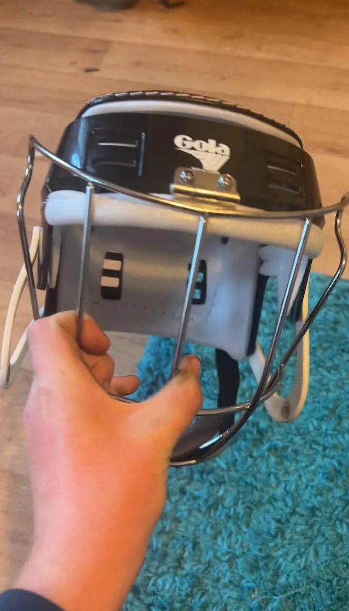 Hurling helmets - Image 3