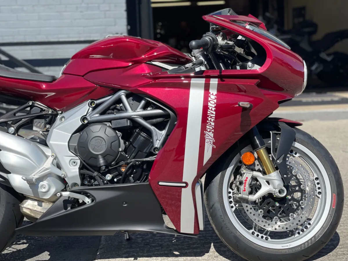 2025 MV Agusta Superveloce 98 - Image 2