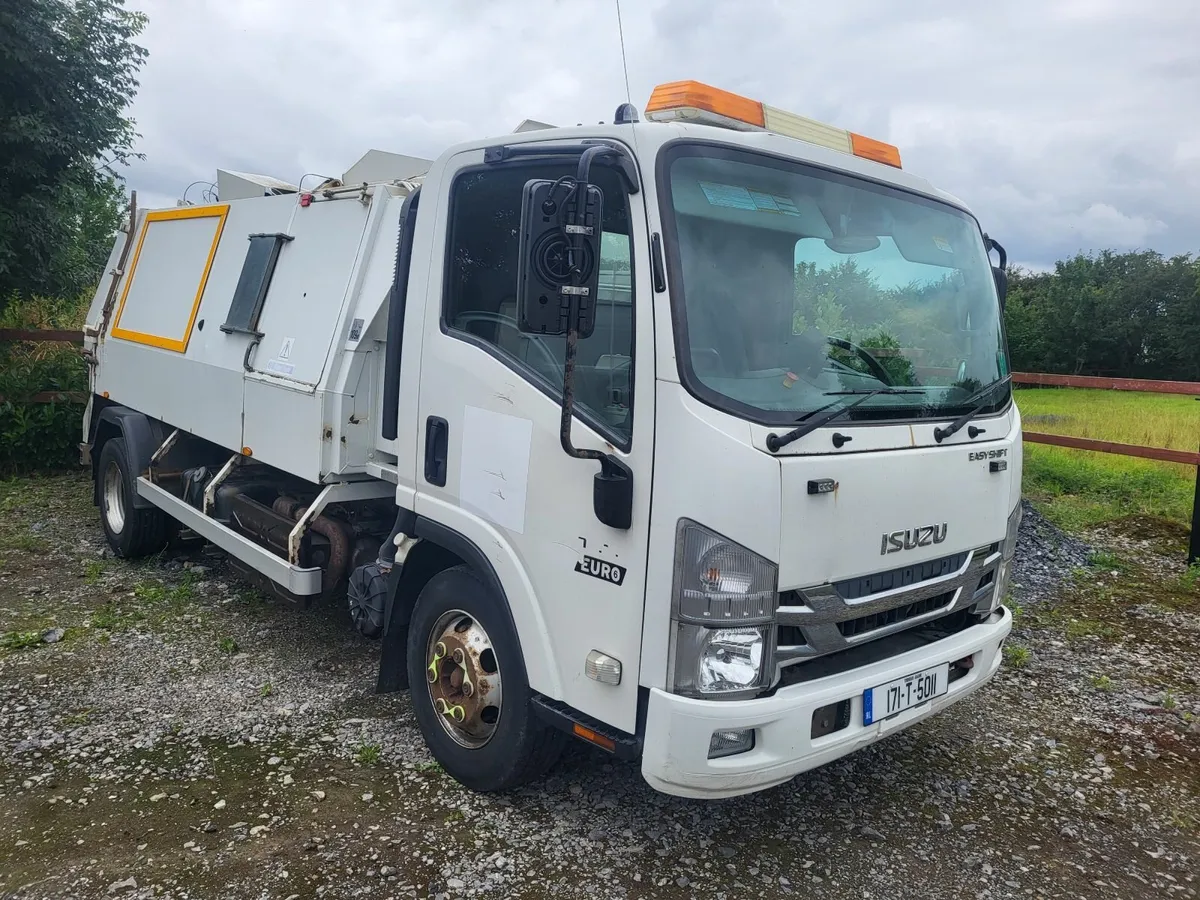 ISUZU SMALL COMPACT. REFUSE BIN TRUCK.  NEW CVRT - Image 1