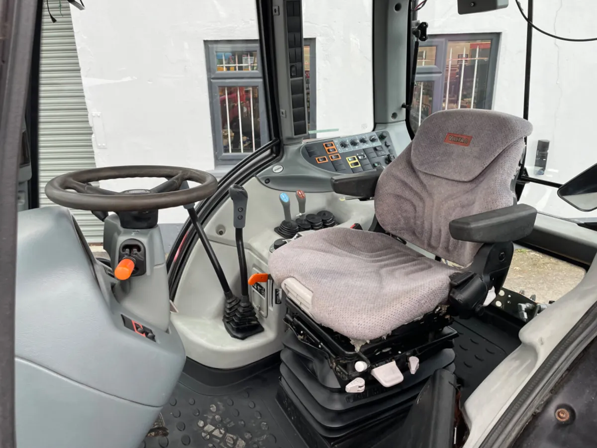 Valtra N92 - Image 2