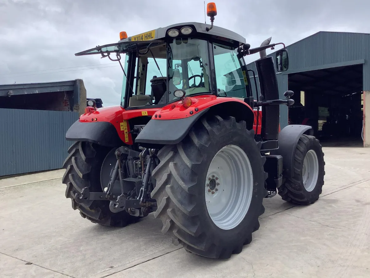 2014 MF 6615 - Image 4