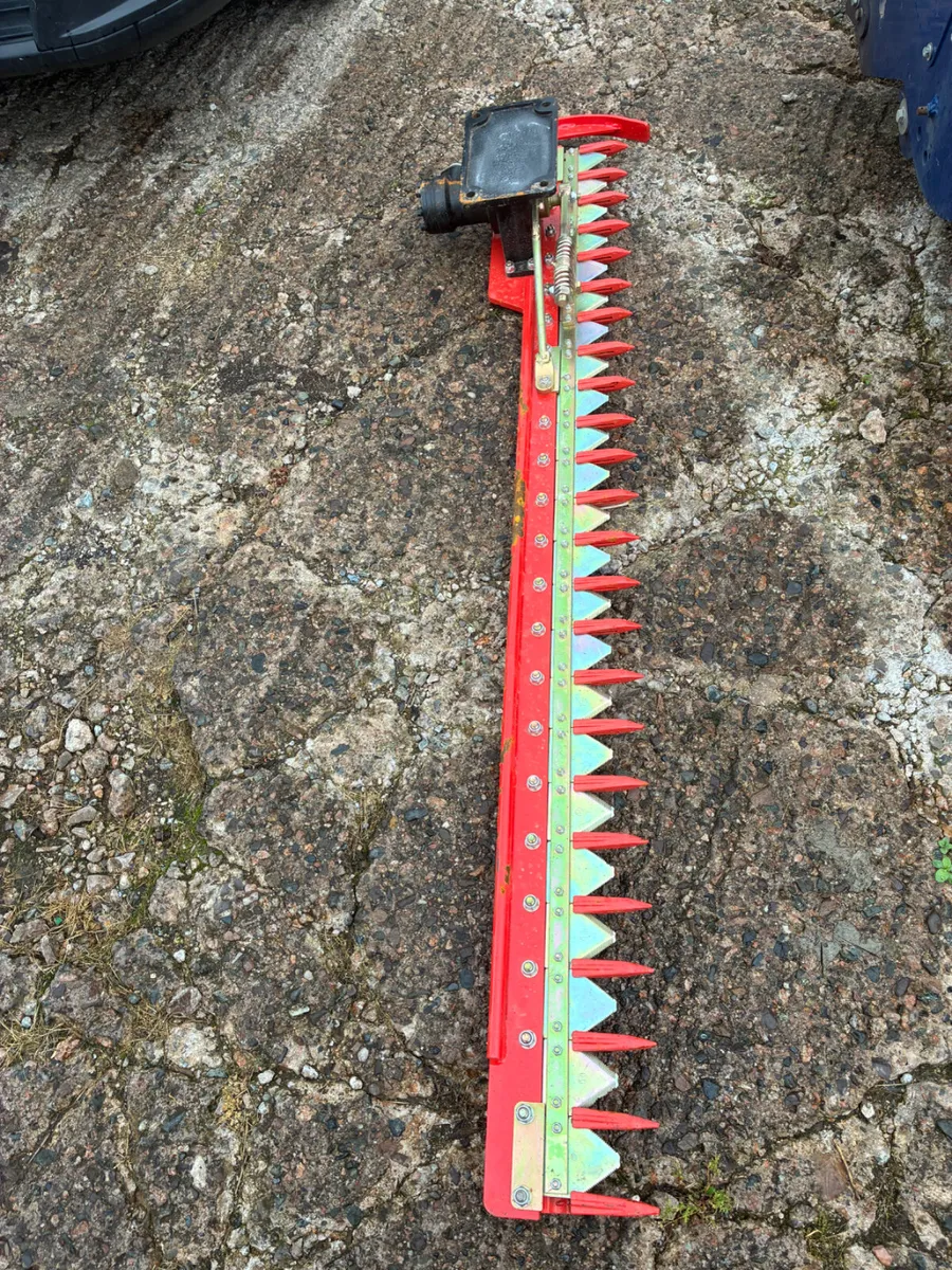 Finger bar hedge trimmer - Image 1