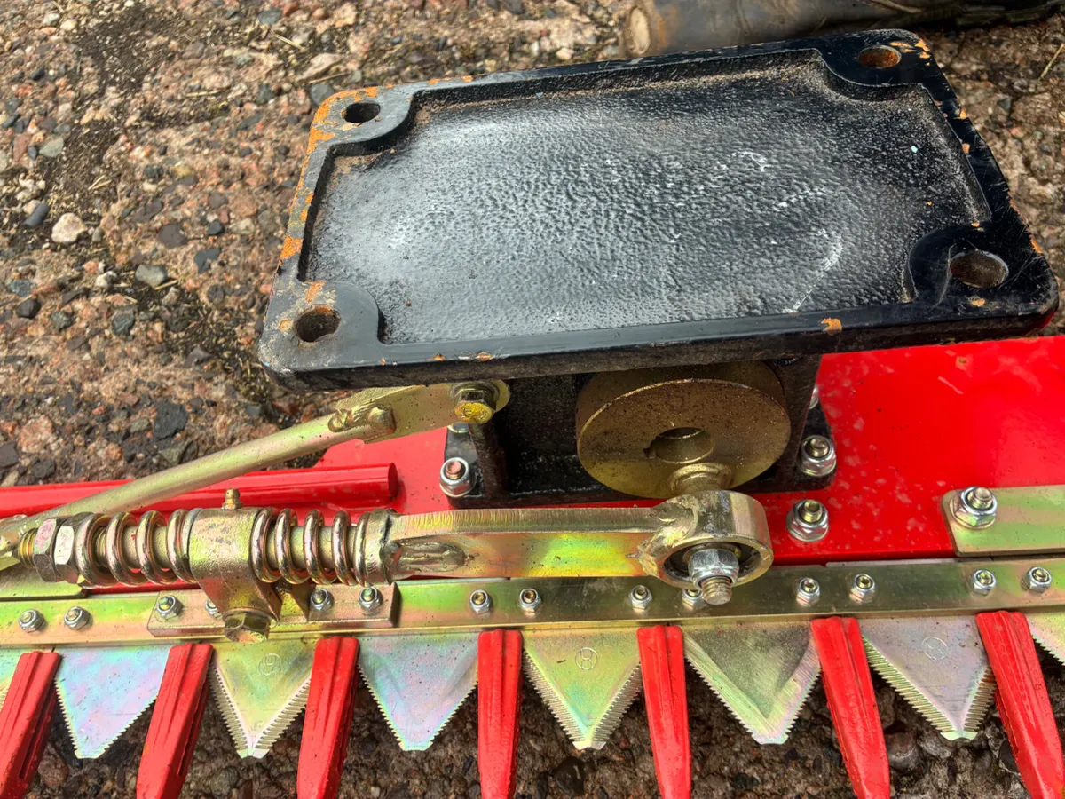 Finger bar hedge trimmer - Image 3