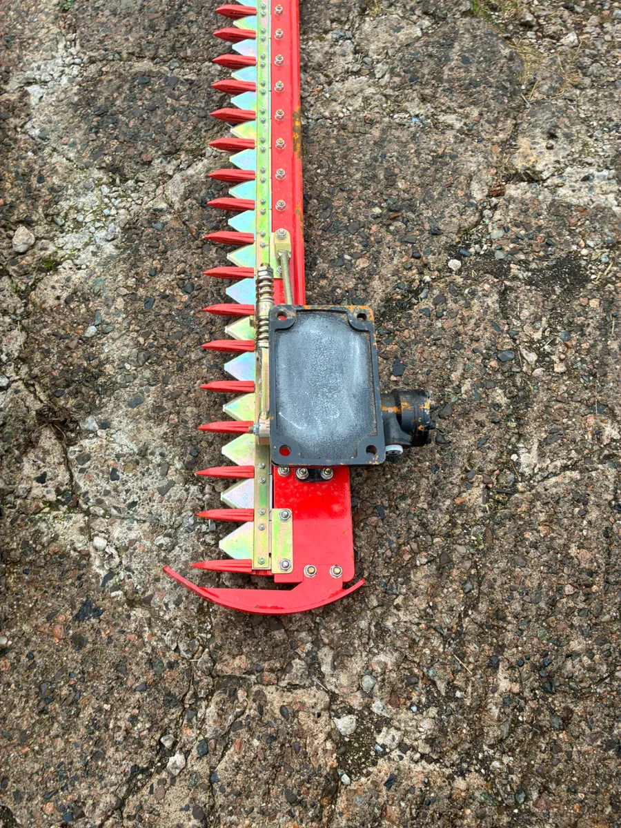 Finger bar hedge trimmer - Image 2