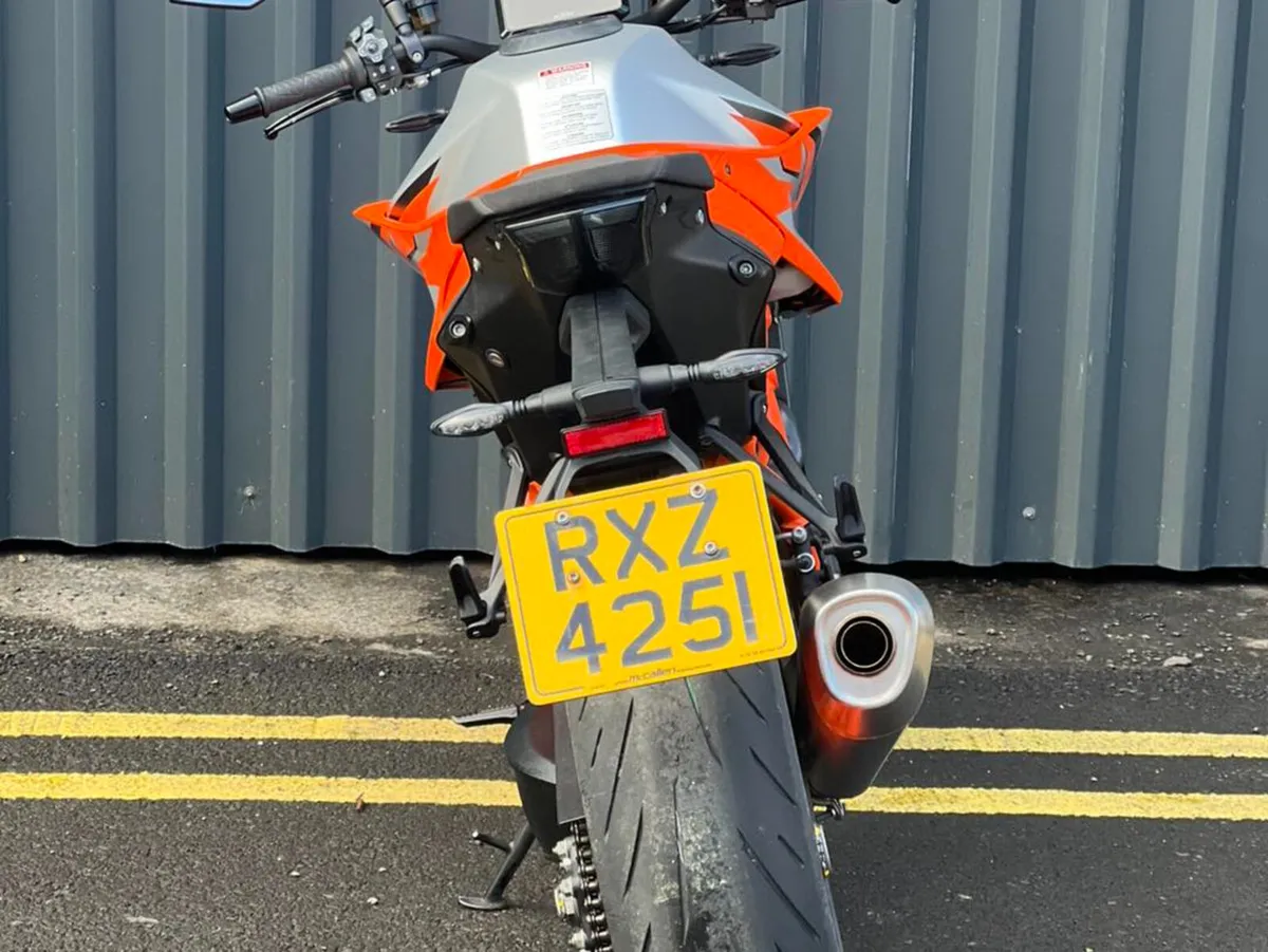 Ex-Demo 2022 KTM 1290 Super Duke R - Image 4