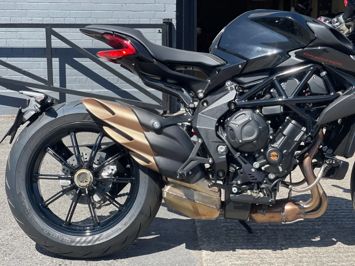 2025 MV Agusta Dragster 800 R - Image 2