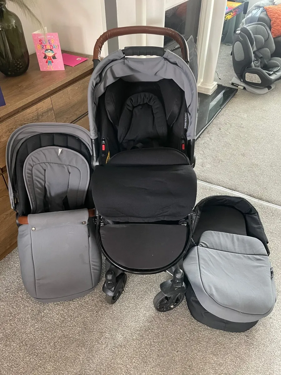 Complete Baby System Bundle - Excellent Condition - Image 1