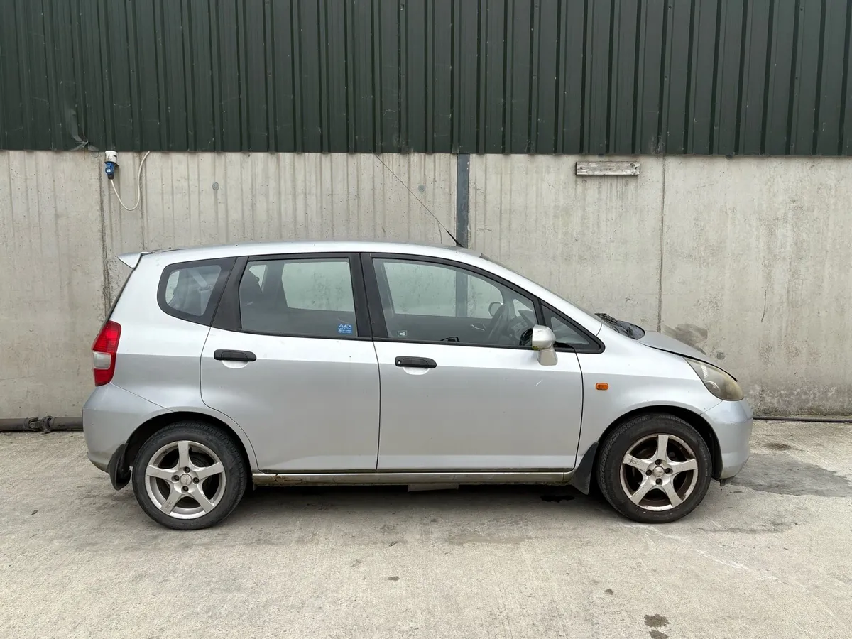 2002 Honda Jazz parts - Image 3