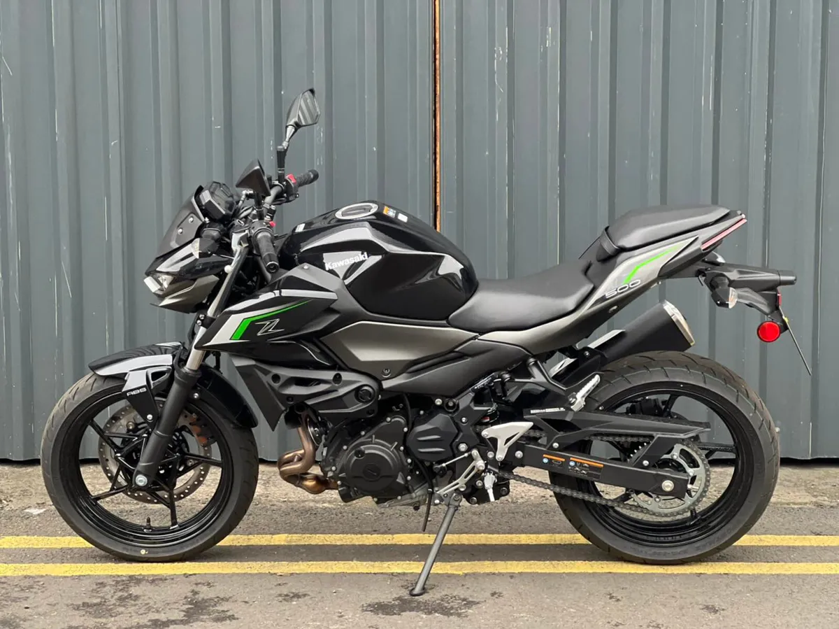 Ex-Demo 2025 Kawasaki Z500 - Image 3