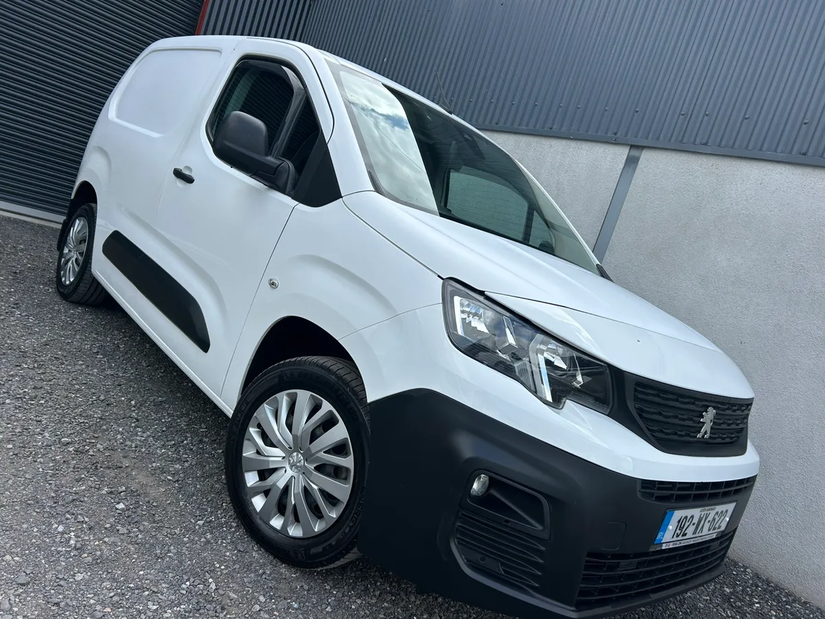 2019 Peugeot Partner ' Air con / Low kms - Image 2