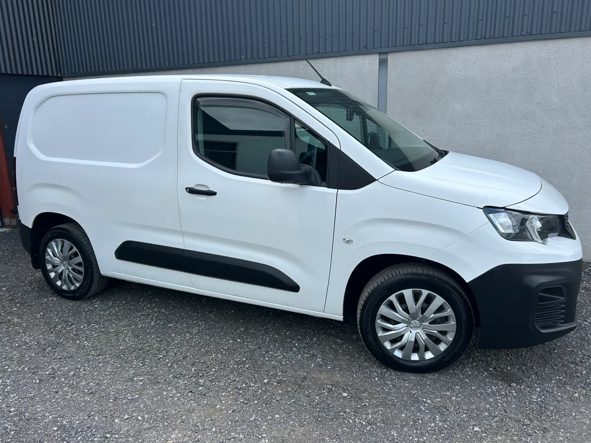 2019 Peugeot Partner ' Air con / Low kms - Image 3