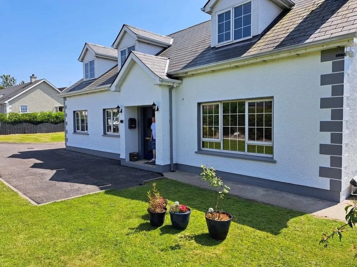 Painting and decorating - Image 4