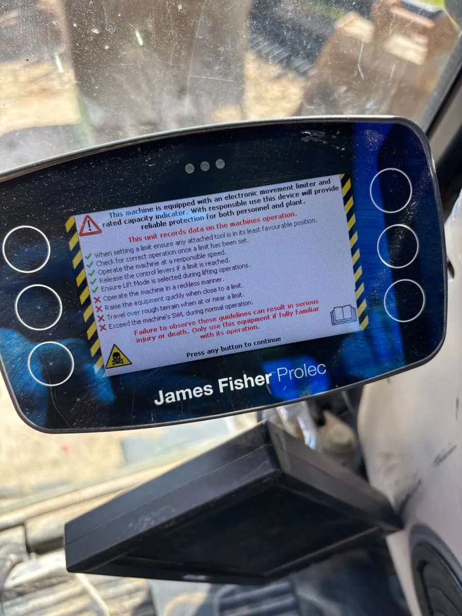 Self Drive Hire Of 13 & 20 Ton Machines - Image 3