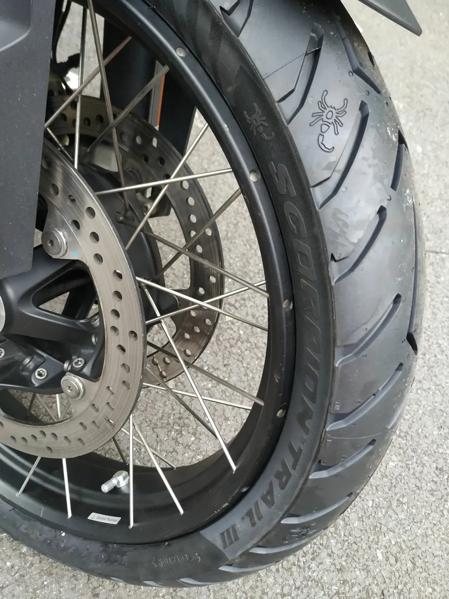 BMW R 1200 GS Adventure Triple Black TE 2018 - Image 1