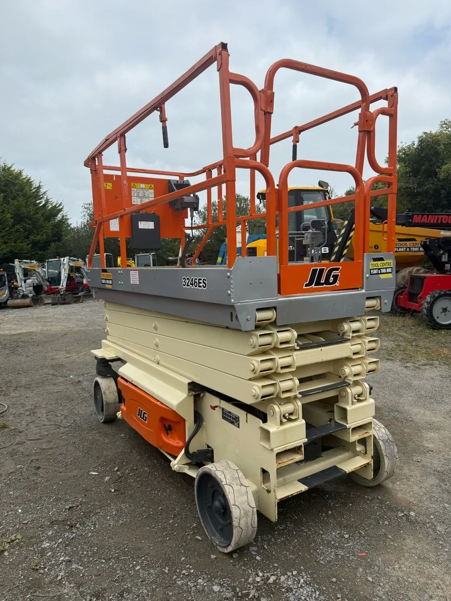 Scissor Lift JLG3246ES - Image 2