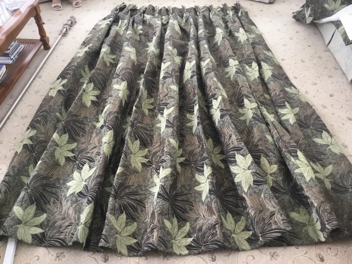 Luxurious Curtains - Image 1