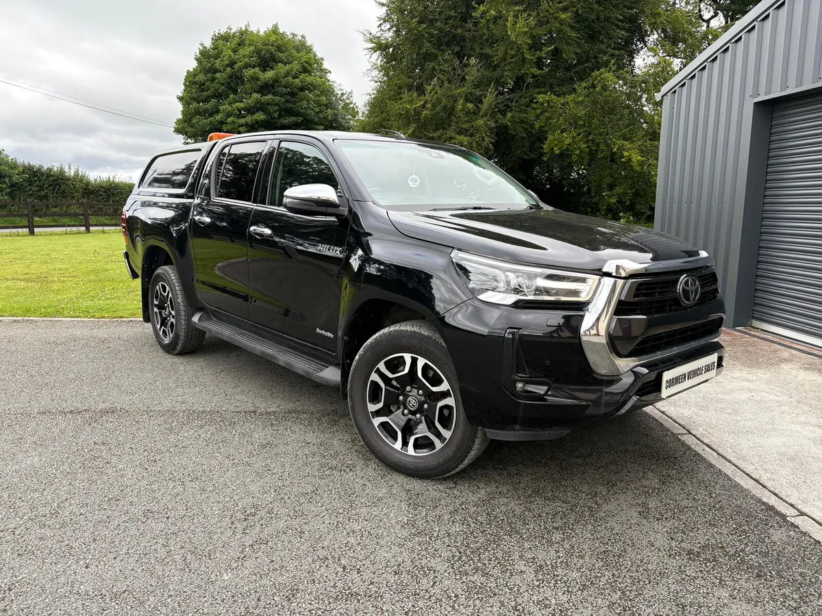 2021 TOYOTA HILUX 2.4D4D INVINCIBLE - Image 2