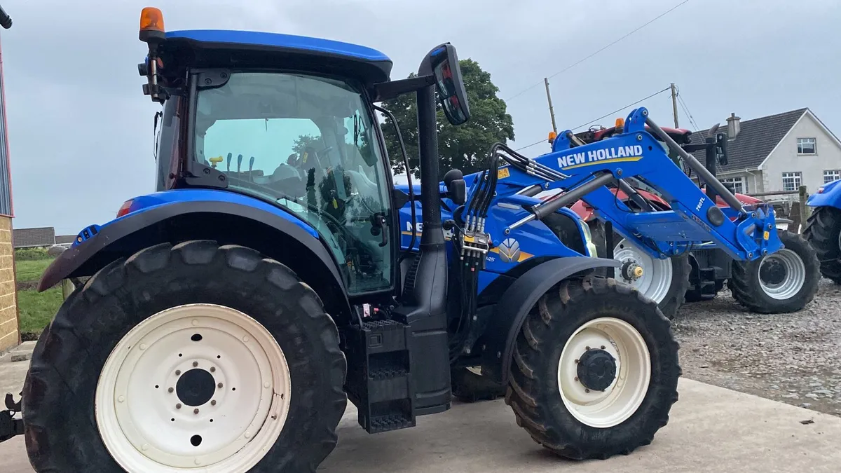 New Holland T6.145  2018 - Image 4
