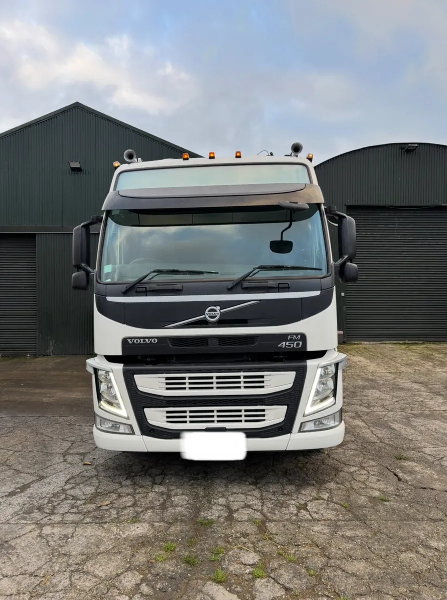 2015 Volvo fm 450 - Image 2