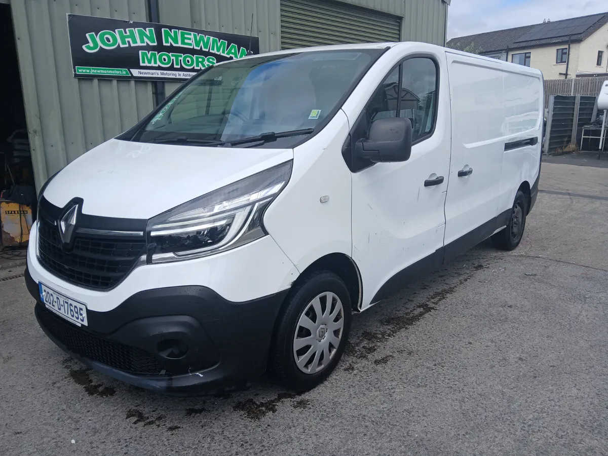Renault Trafic lwb 2 litre - Image 1