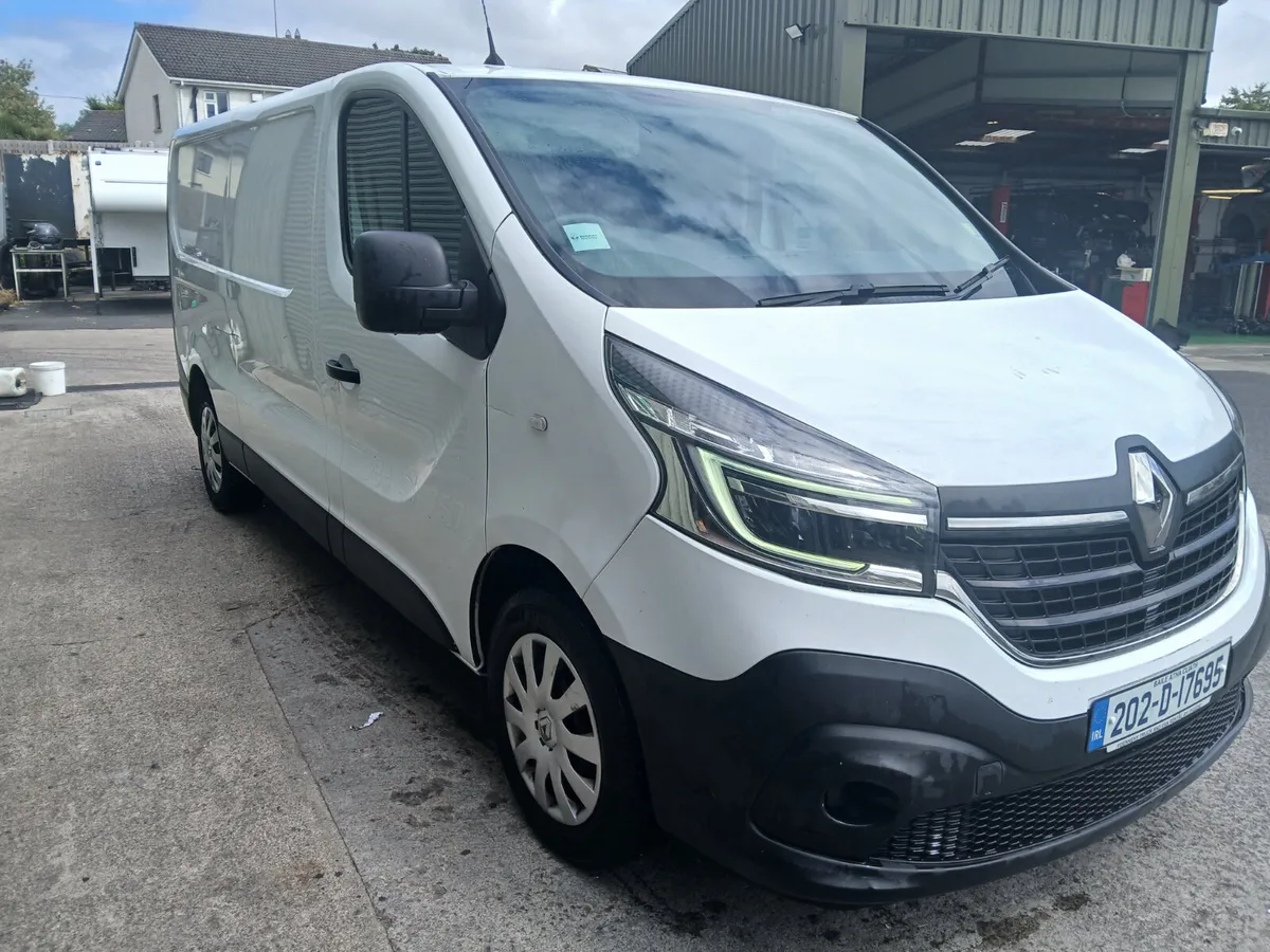 Renault Trafic lwb 2 litre - Image 3