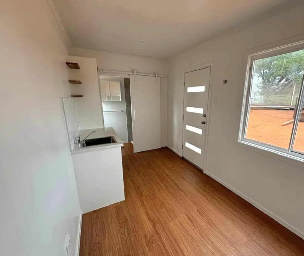 Container home - garden room, home office, bedroom - Image 3