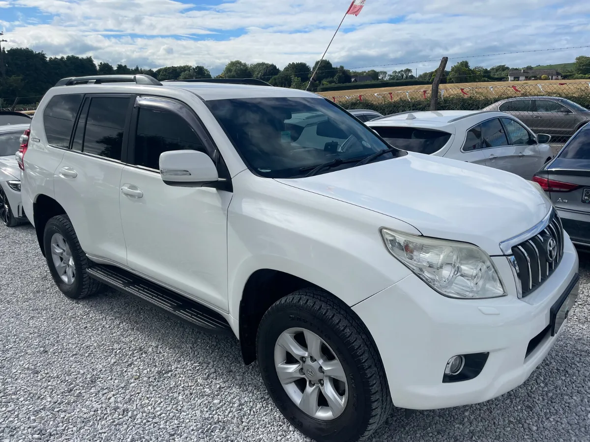 Toyota Land Cruiser Auto - Image 2