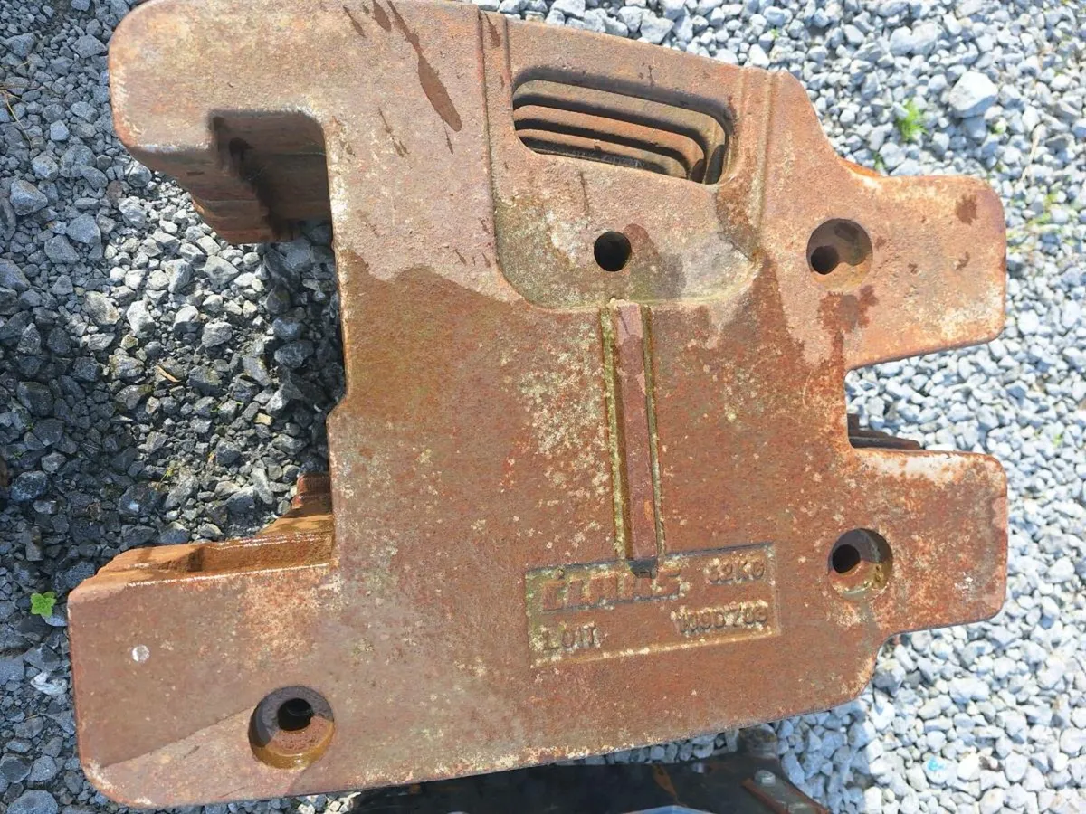 Class Tractor Weights - Image 1