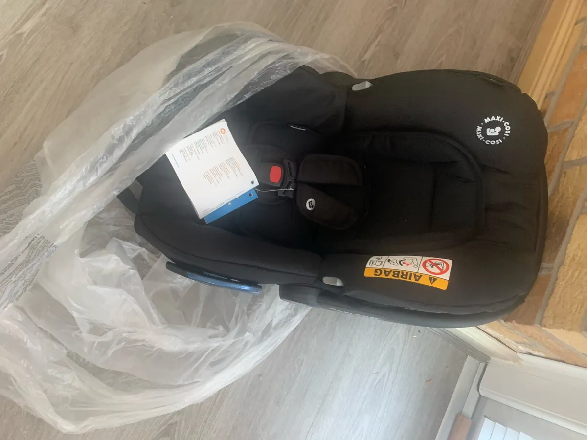 New Baby car seat - Image 2