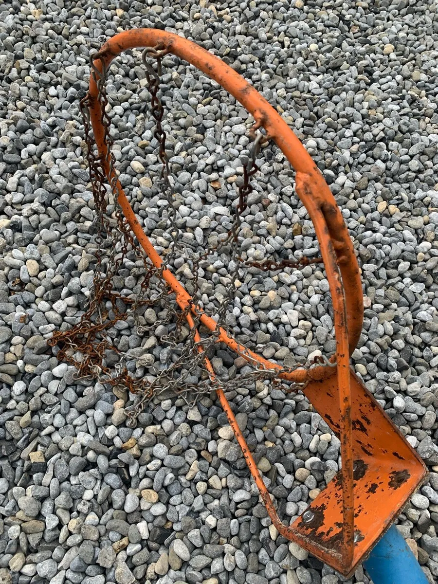 Outdoor Steel Basketball Hoop & Pole – Chain Net. - Image 3