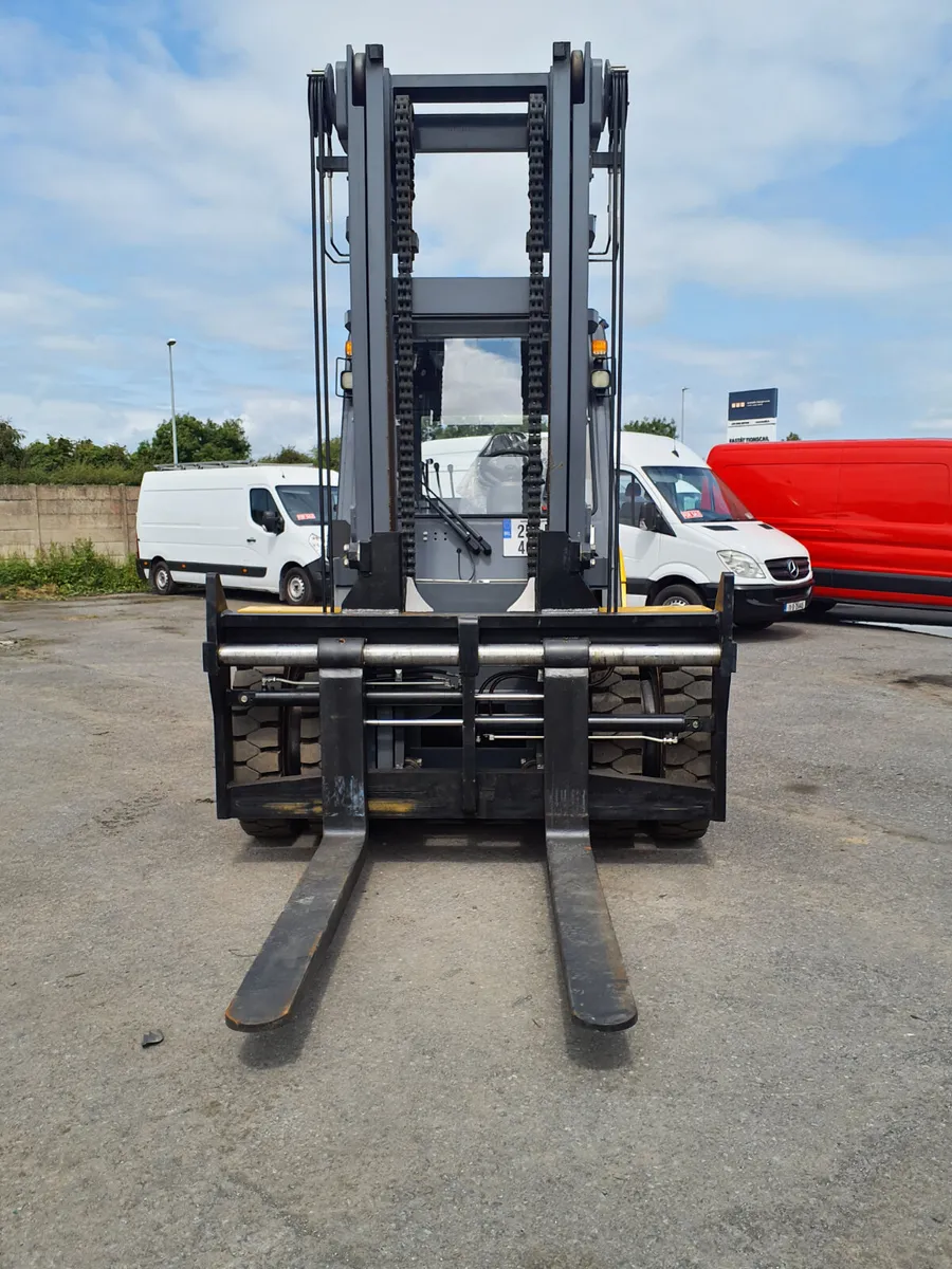 2025 DGM 10 TONNE forklift - Image 3