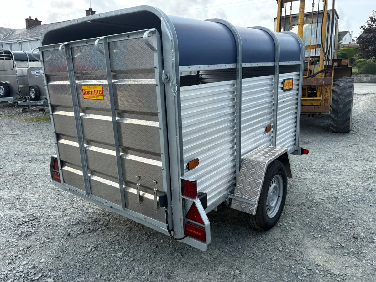 New Porter 7x4’6 Livestock Trailer - Image 3