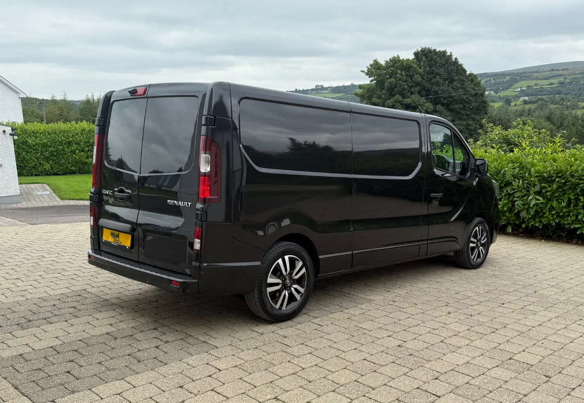 2022 Renault Trafic Sport + 150bhp Lwb L2H1 - Image 4