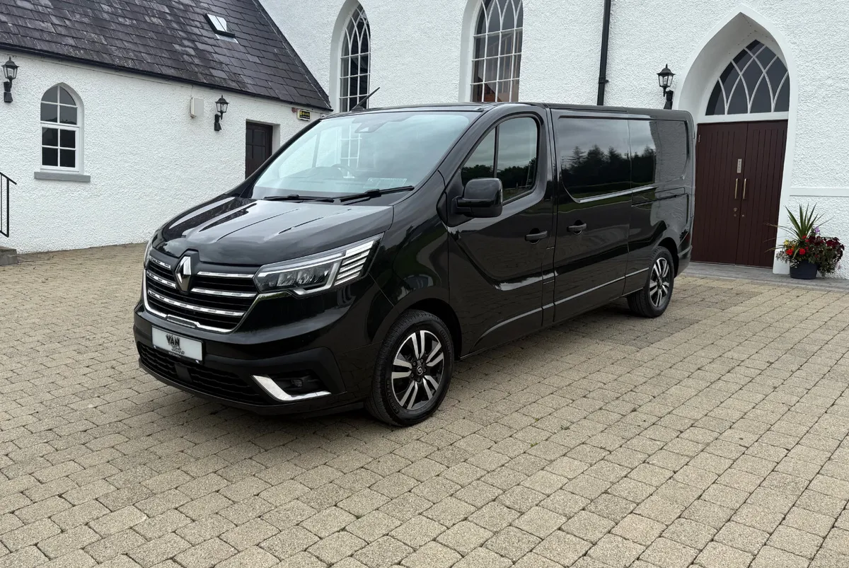 2022 Renault Trafic Sport + 150bhp Lwb L2H1 - Image 3