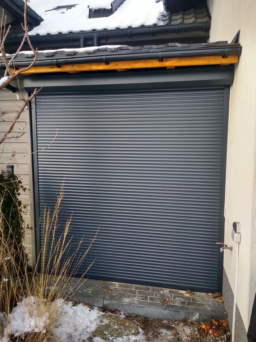 Aluminium roller shutter Garage door - Image 3