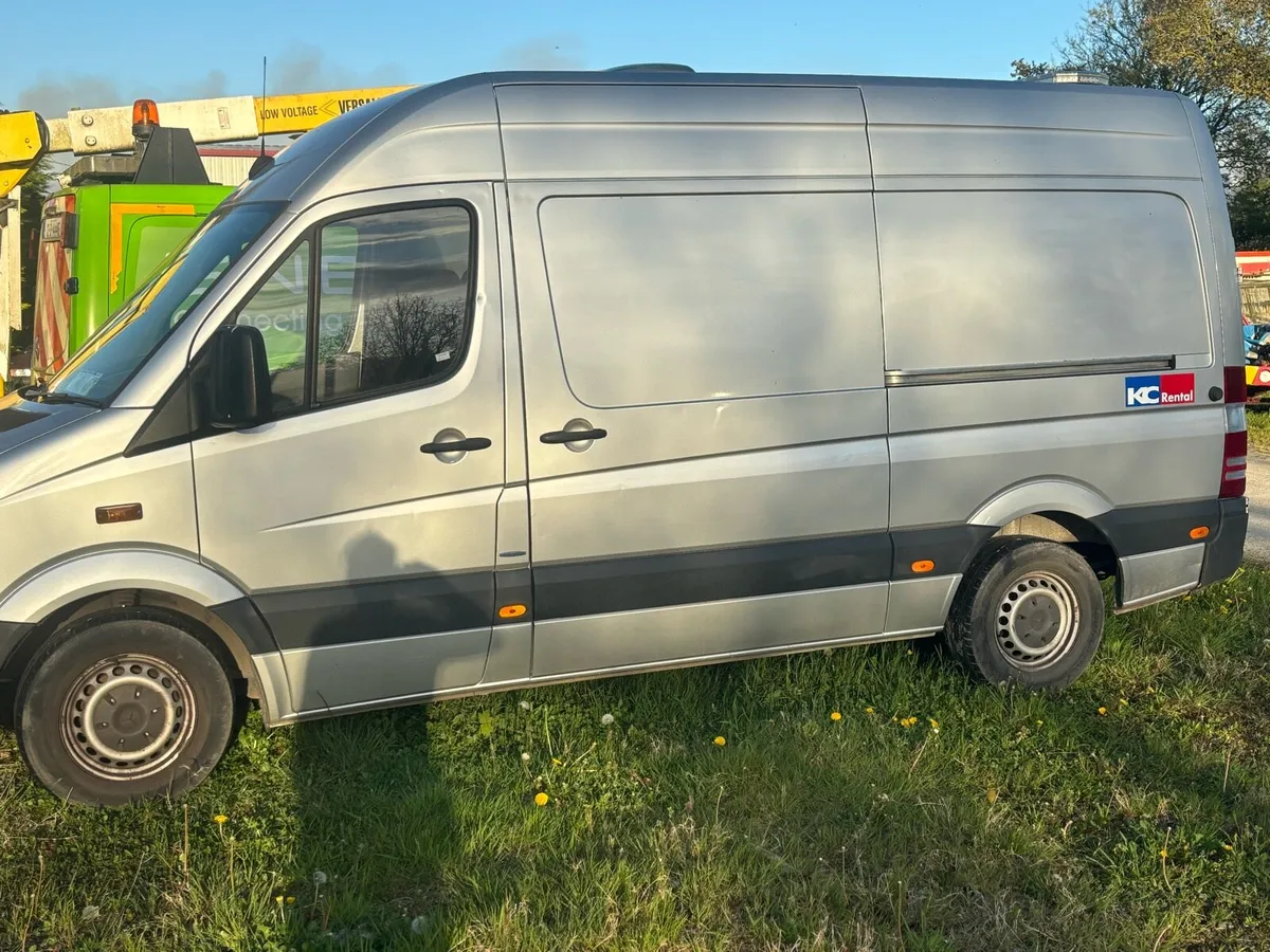 Truck & plant For Hire - Image 4