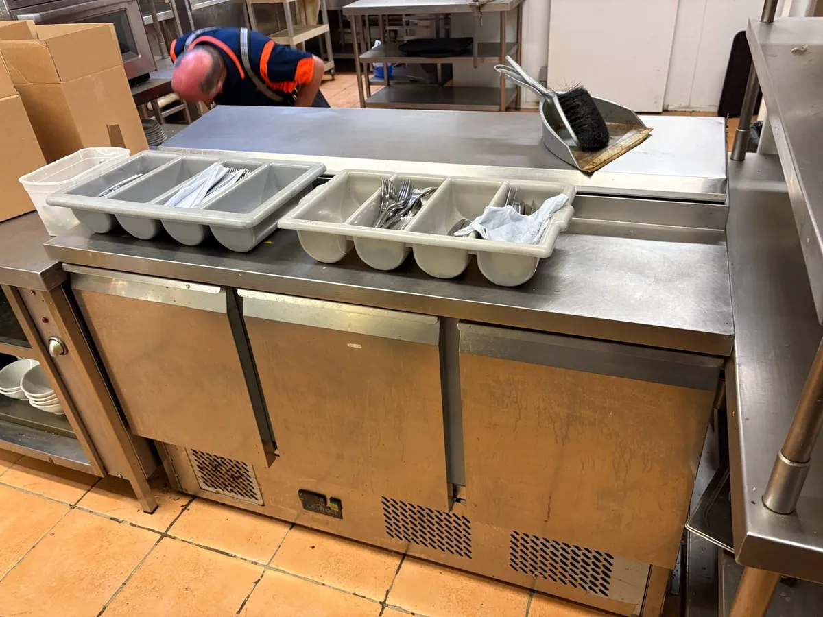 Commercial kitchen equipment tables chairs - Image 1