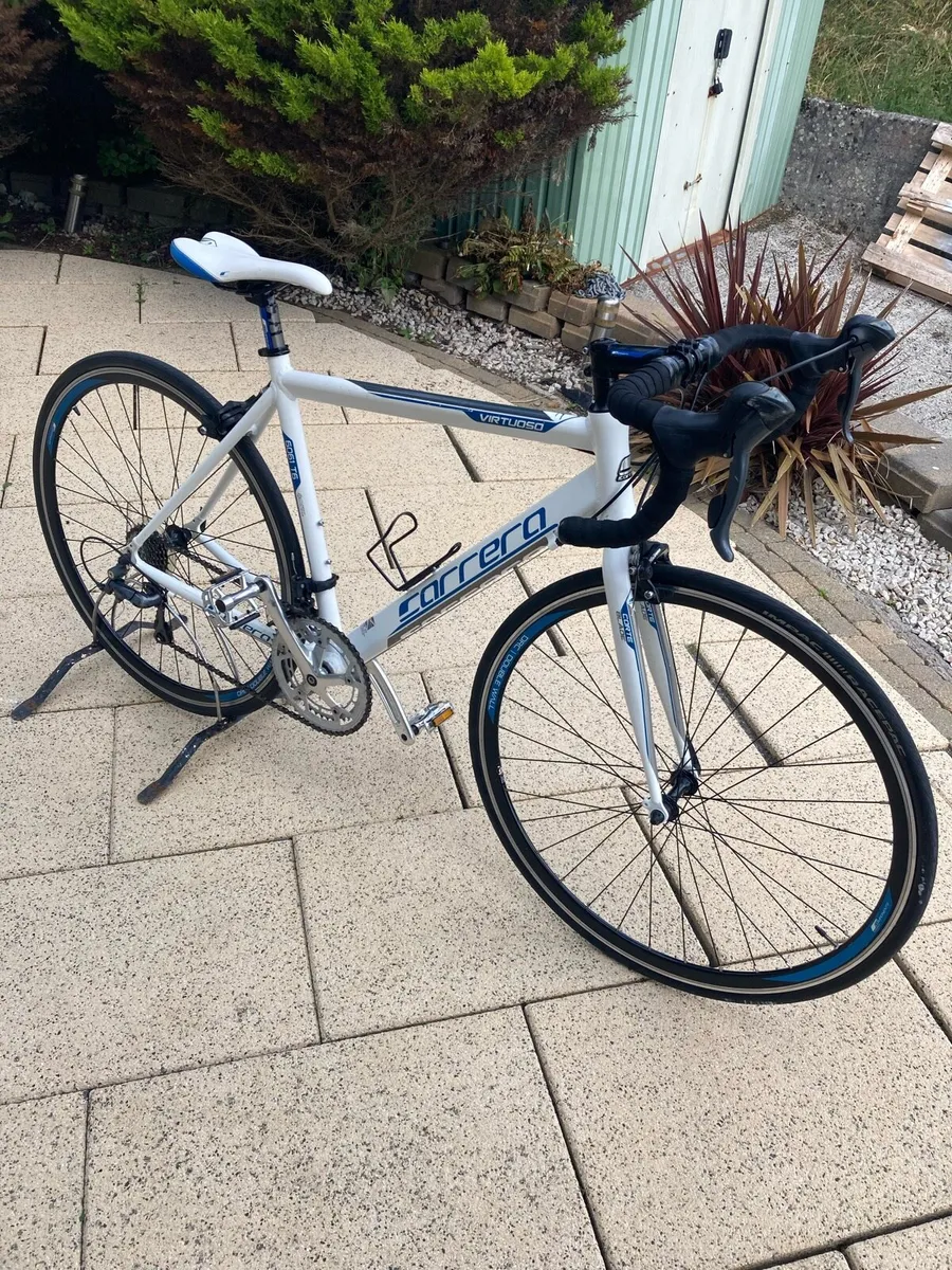 Carrera Virtuoso road bike - Image 1