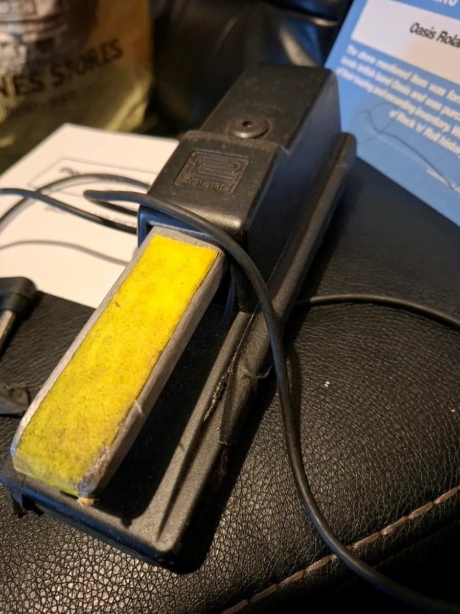 Ex OASIS/Noel Gallagher owned/Toured Roland Pedal - Image 4