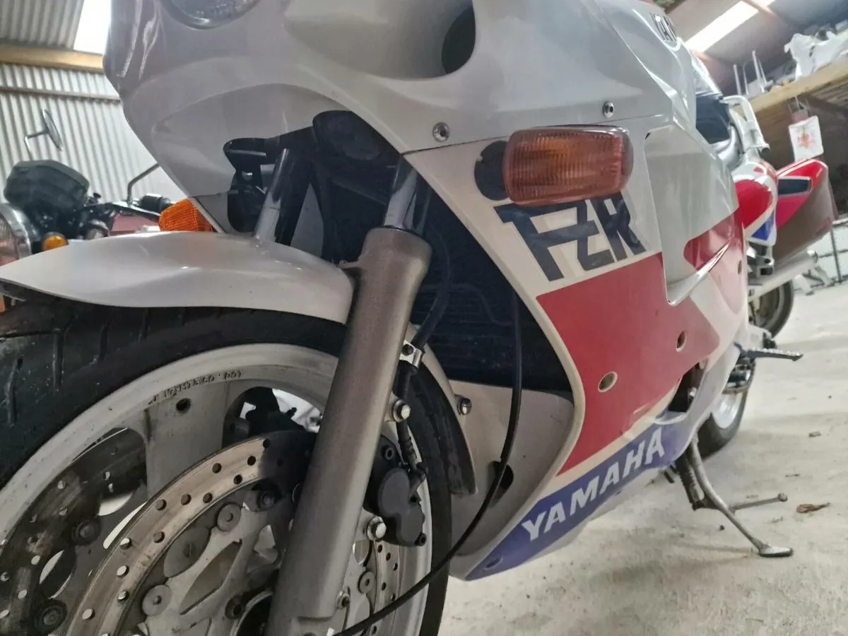 Fzr 1000 genesis - Image 3