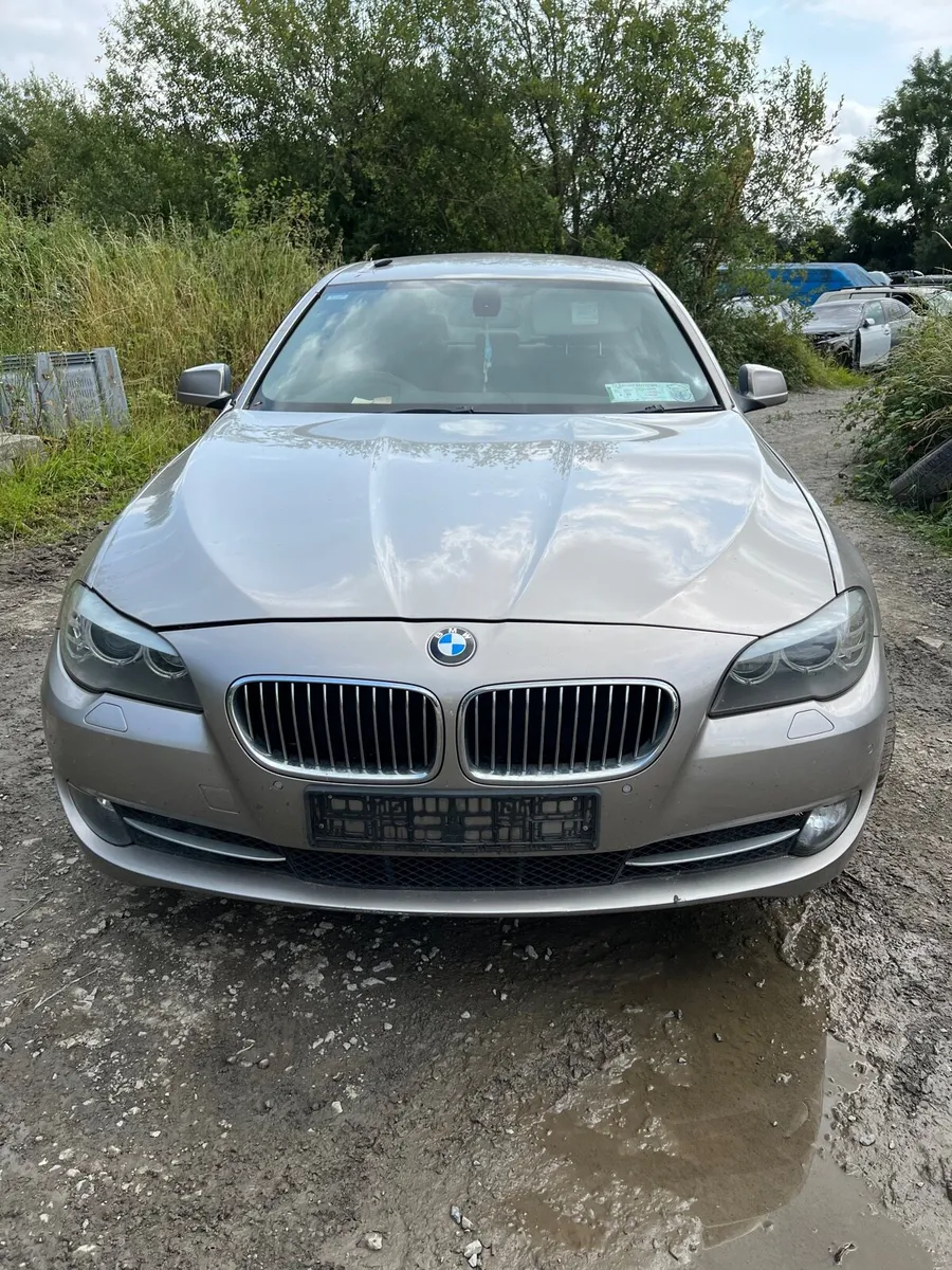 Breaking bmw 520d 2012 f10 A72 n47d20c - Image 2