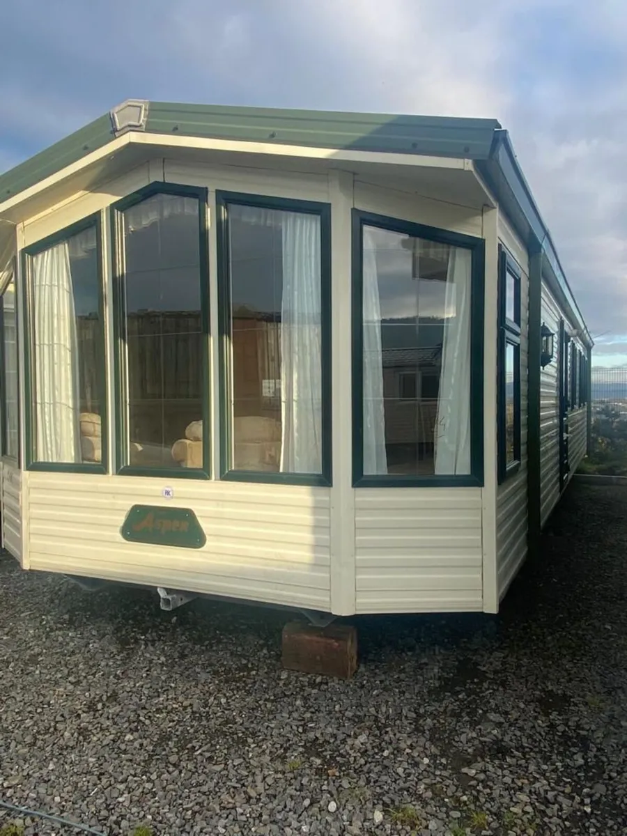 Mobile home - Image 1
