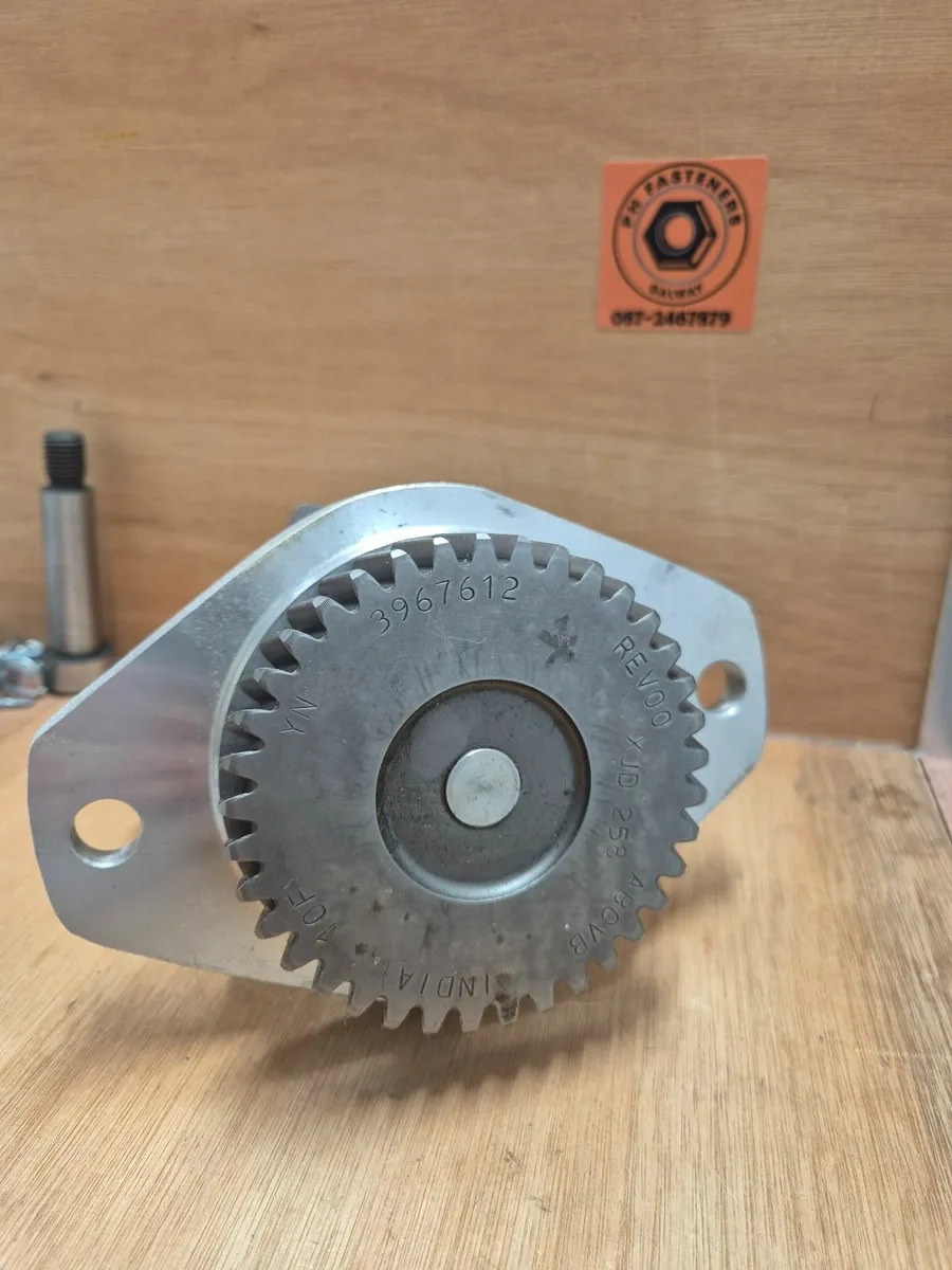 Sherwood M71 sea water pump to fit Cummins engine - Image 2