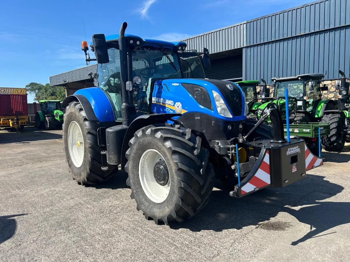 New Stewart Tractor Bumper Winged Weightblock - Image 2