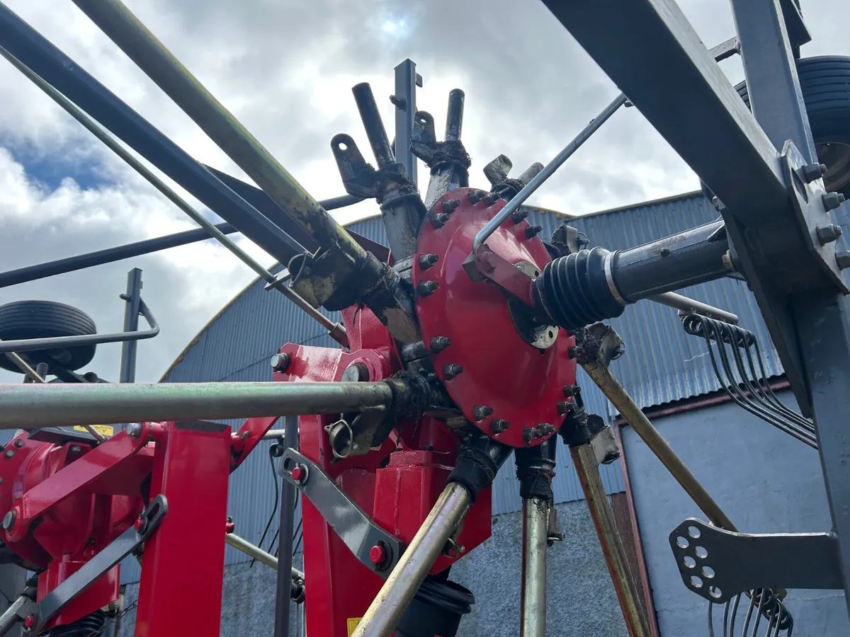 Massey Ferguson 20ft Rake - Image 4