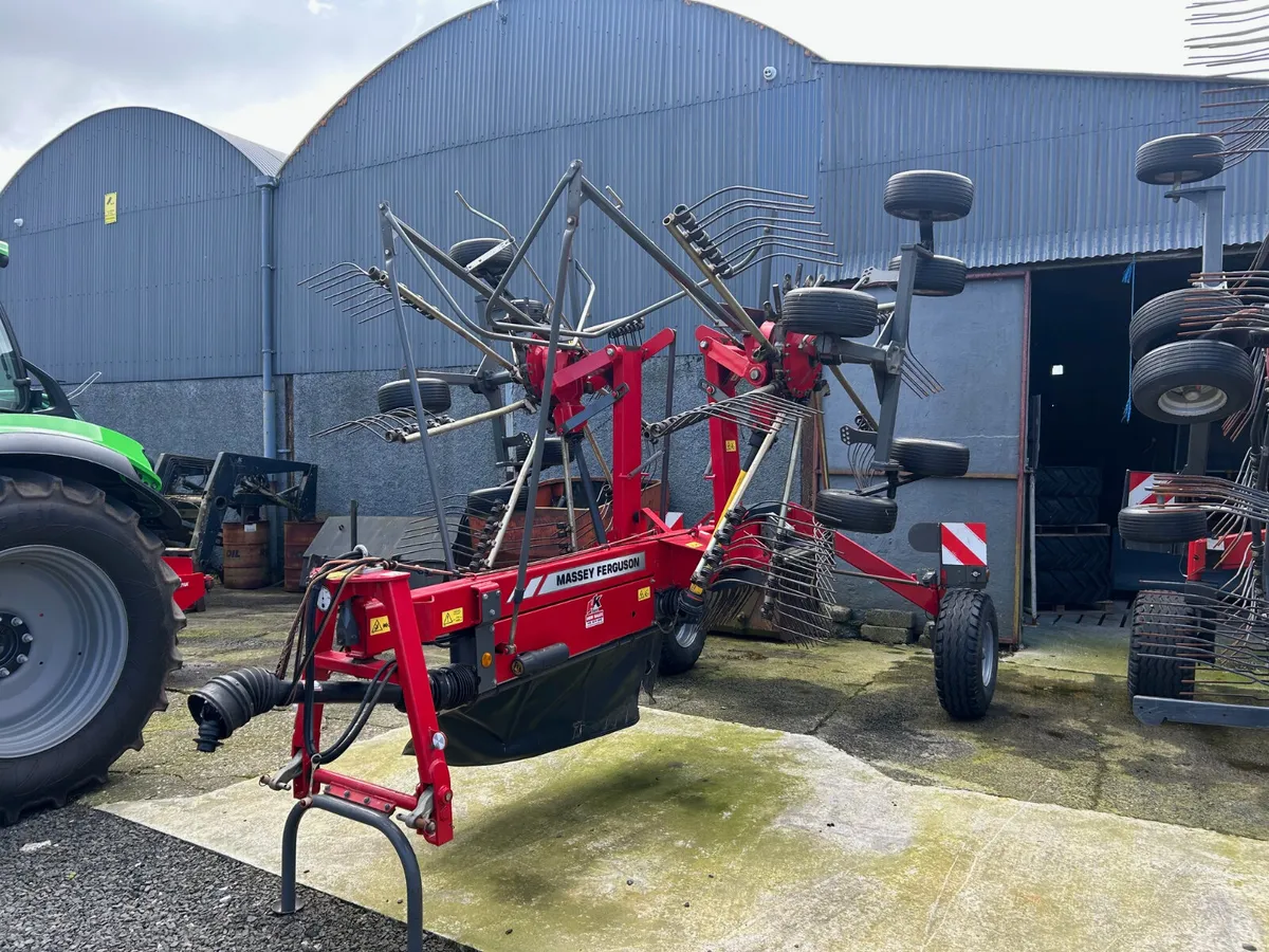 Massey Ferguson 20ft Rake - Image 1