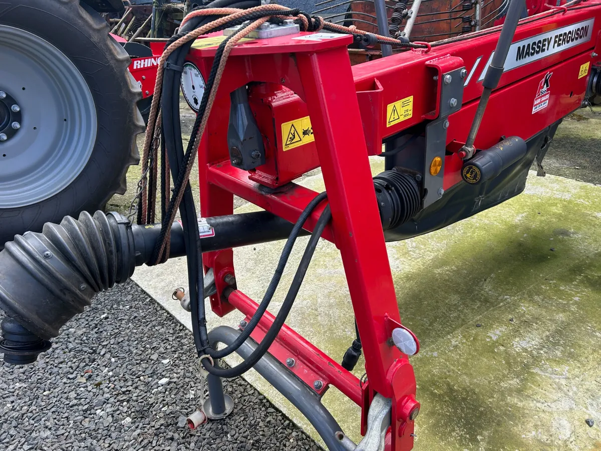 Massey Ferguson 20ft Rake - Image 2