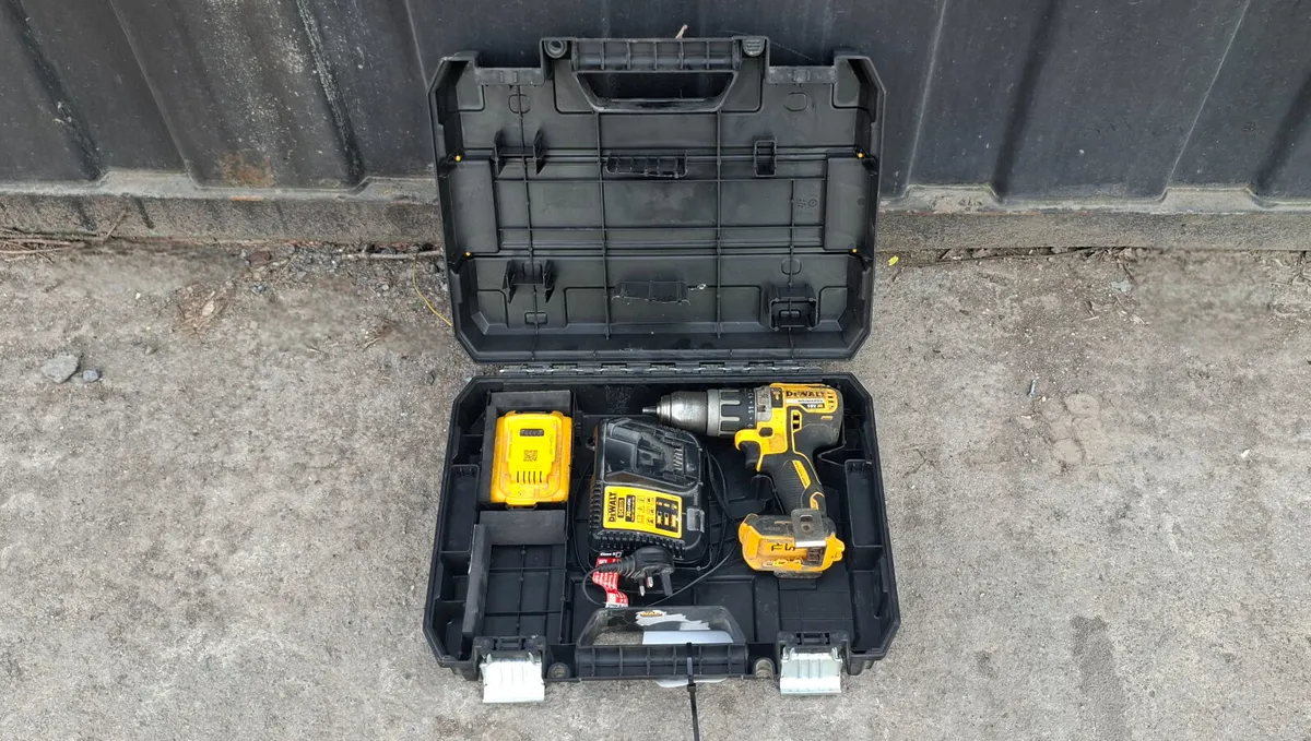 DeWalt Cordless Drill – 18V XR - Image 2