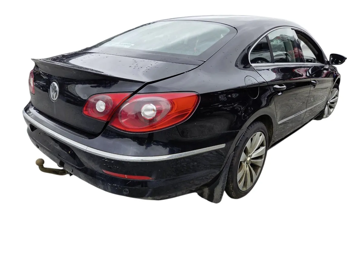 2010 VOLKSWAGEN PASSAT CC For Breaking/Dismantling - Image 1
